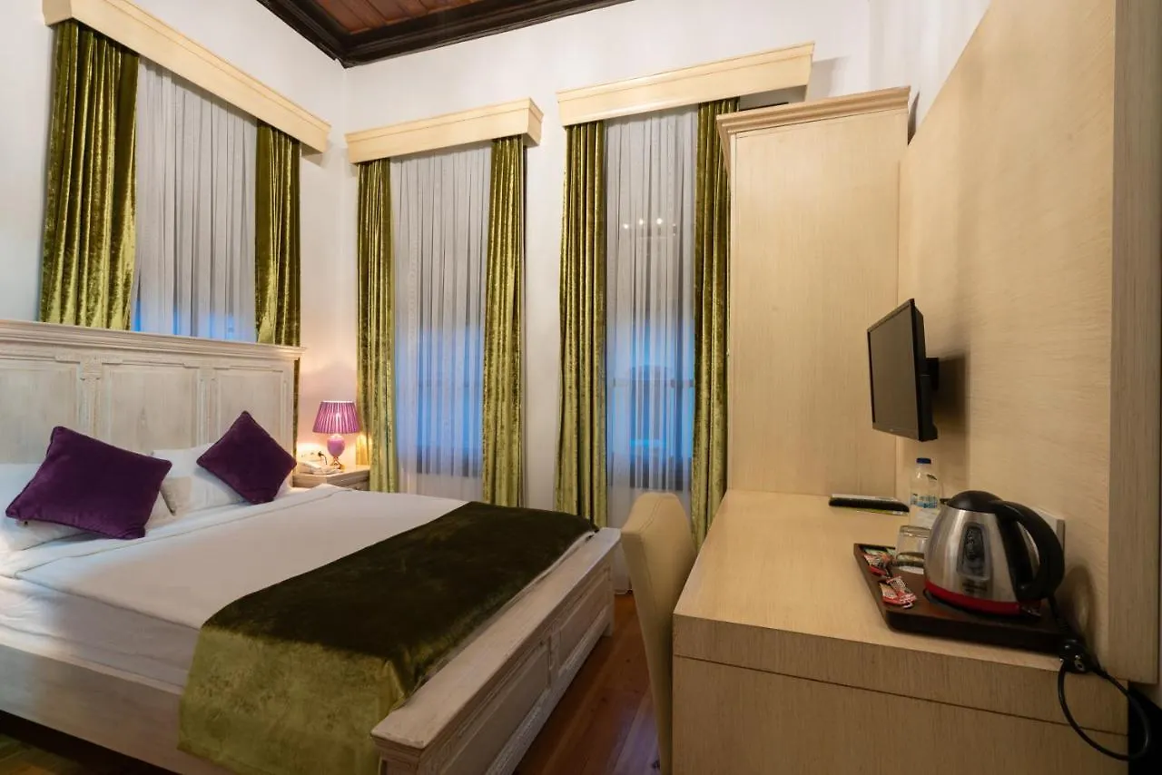 Cedrus Hotel Antalya 3*,